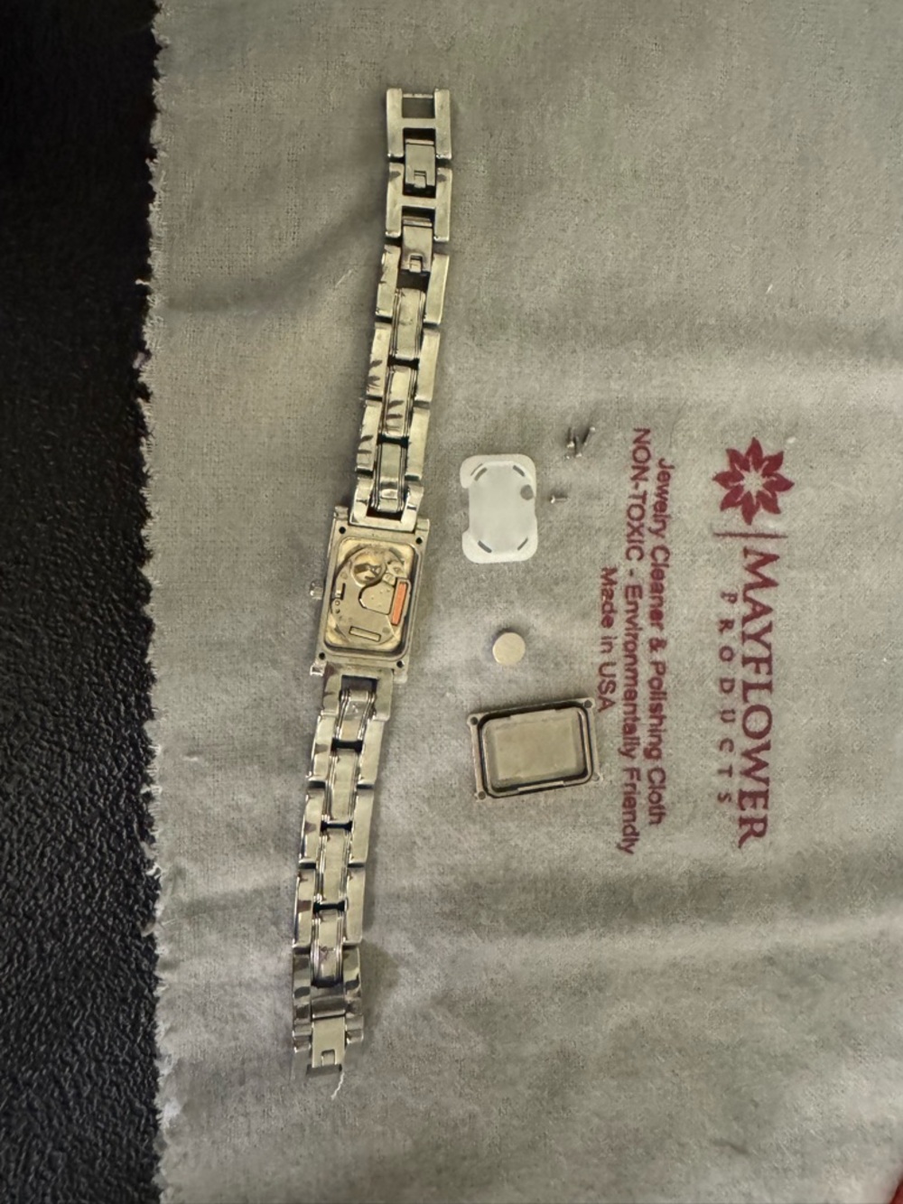 Fossil Silver-Tone Rectangular Bracelet Watch New Battery. Works - Picture 3 of 15